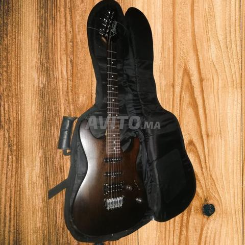 جيتار أصلي Ibanez GSA60 / أمبليفاير Fender