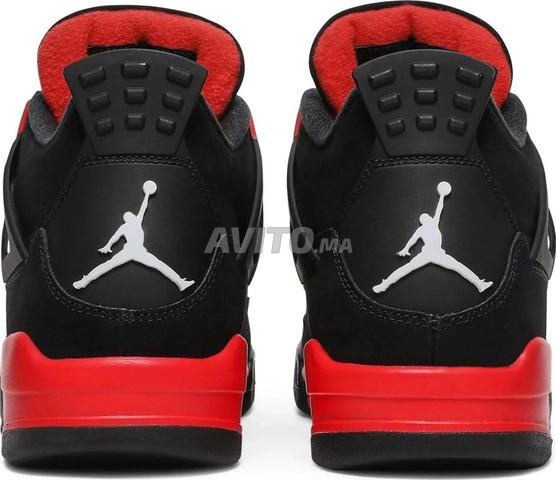 Jordan 4 Noir et Rouge - 2