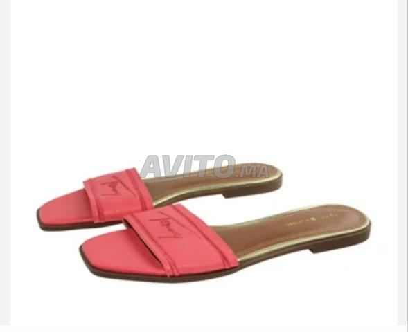Sandales neuves TH Taille 38