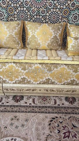 Coussins à vendre, coussins et couvertures avec tout leur contenu - 2