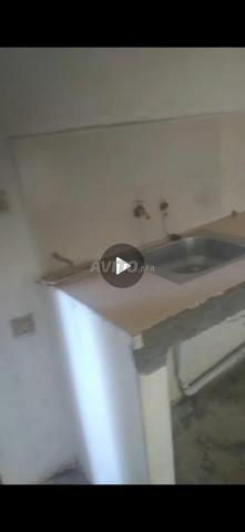 غرفة للإيجار 16 متر مربع في طنجة