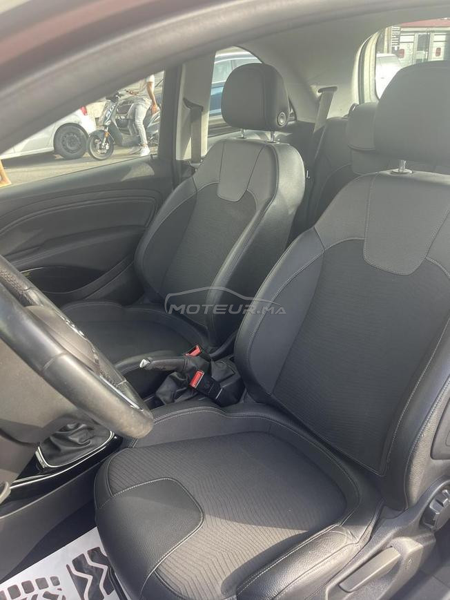 Opel Adam Essence Manuelle 2018 à Casablanca
