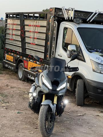 فورد لعشاق، مرحباً بالجميع. السيارة بحالة ممتازة وكل شيء جديد.