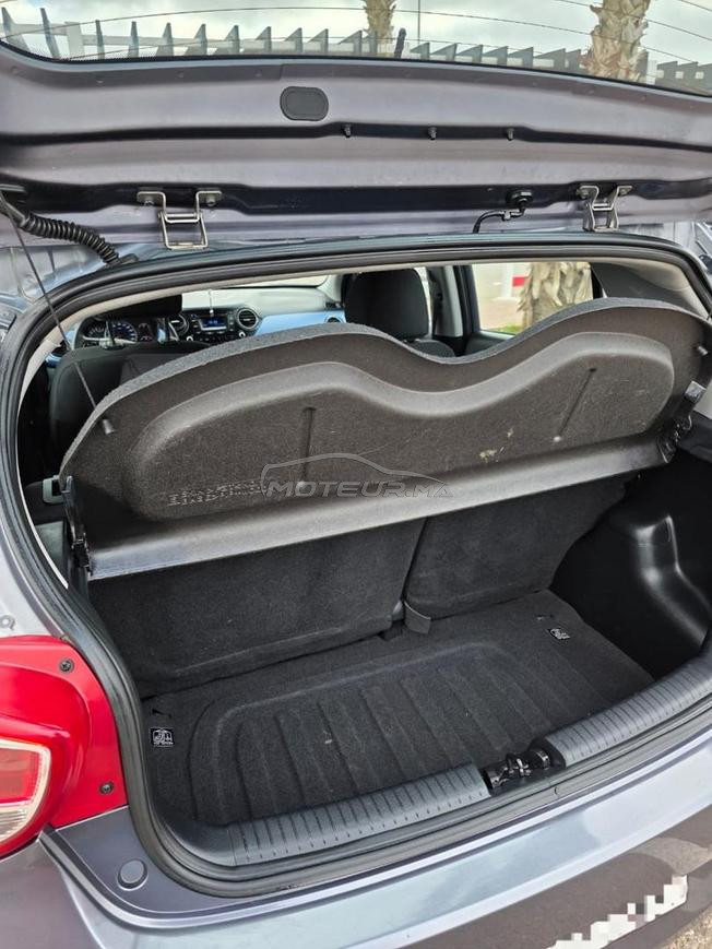 HYUNDAI. Grand i10
