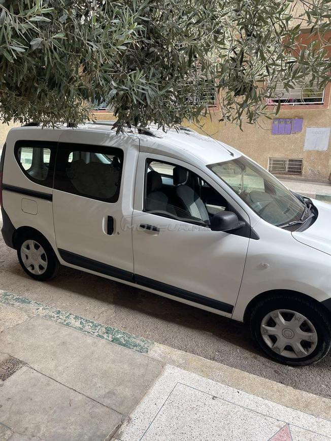 Dacia dokker model 2015 