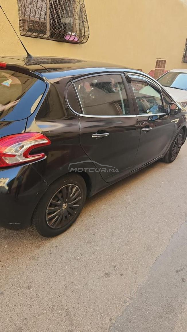 Peugeot 208 Diesel Manuelle 2013 à Salé