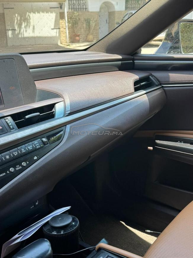 Lexus ES300h Hybride 2019 – État Excellent