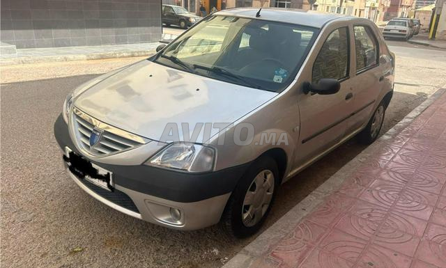 داسيا لوجان بنزين يدوية 2008 بالعيون - 2