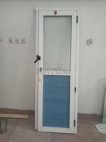 باب من الألومنيوم 201/71 سنتيم طنجة البرانص