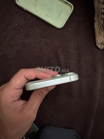 iPhone 15 normal couleur verte