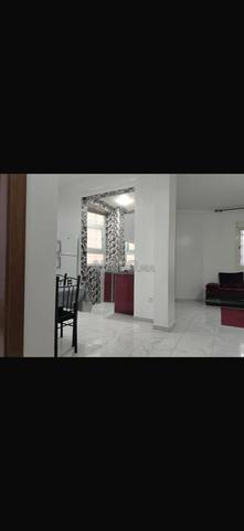 استوديو مفروش جديد للإيجار - 2