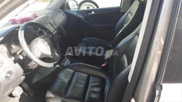 Voiture encore neuve. - 2