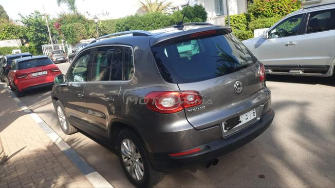 voiture encore neuve. 