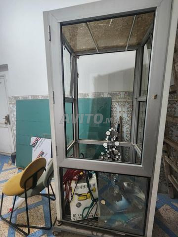 Vitrine de présentation en aluminium - 2