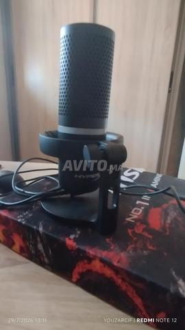 🎙️ للبيع: مايكروفون احترافي HyperX DuoCast (بحالة الجديد - مستعمل مرتين فقط) 🇨🇭
