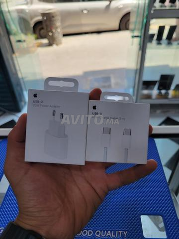 Chargeur iPhone 15 original