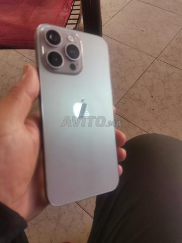 iPhone 16 Pro Max HAY copie 1ère