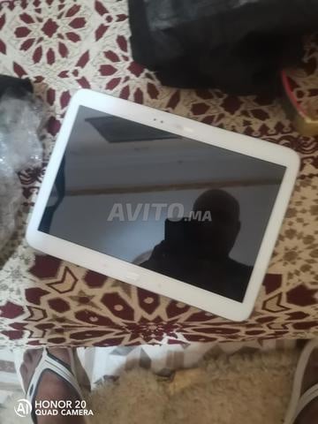 ipad encore neuf, son emballage d'origine, d'usine, 16 g wifi