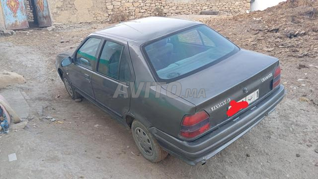رينو R19 بنزين يدوية 1991 في طنجة - 2