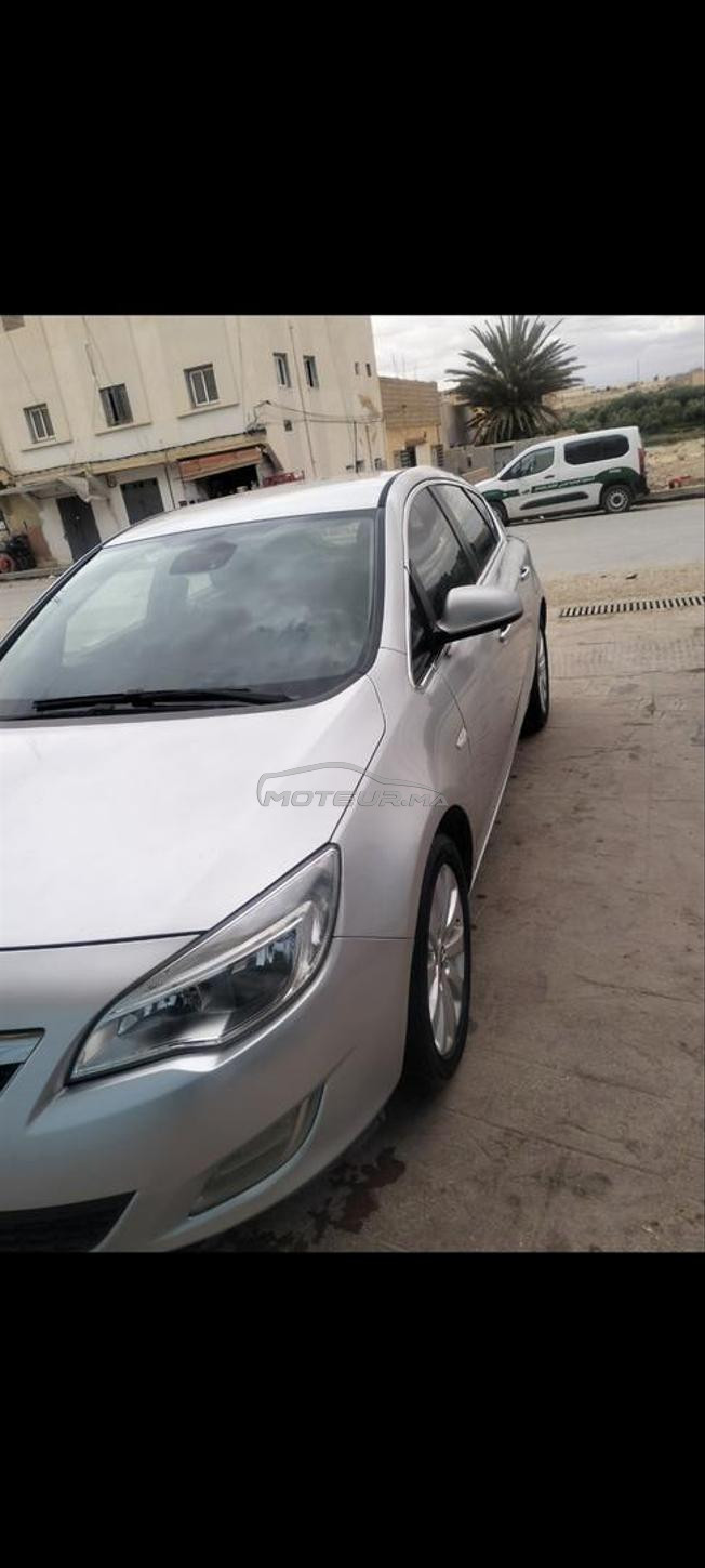 اوبل استرا ٢٠١٢