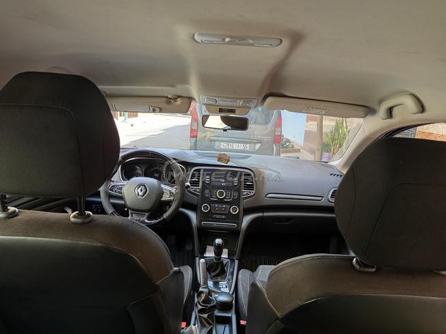 voiture en très bonne état rien a réparer 