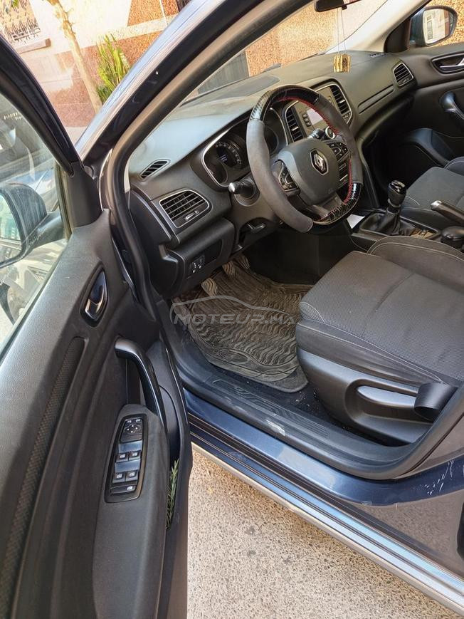 voiture en très bonne état rien a réparer 