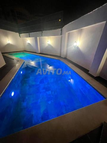 Villa avec piscine au centre - 2
