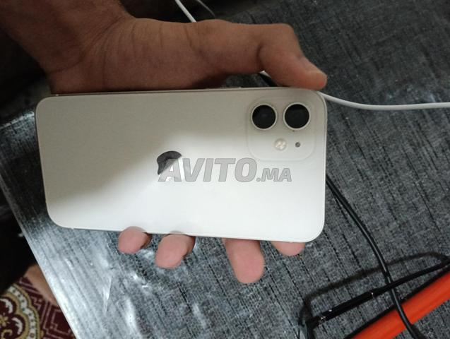iPhone 12 - 64Go pour pièces ou réparation - 2