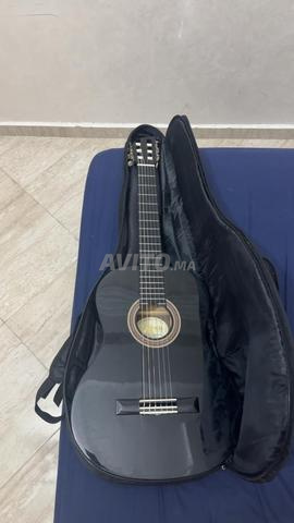 Guitare Valencia acoustique rock.ma à vendre