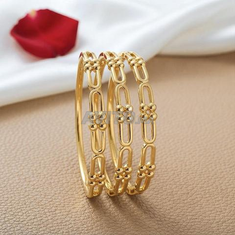 3 bracelets