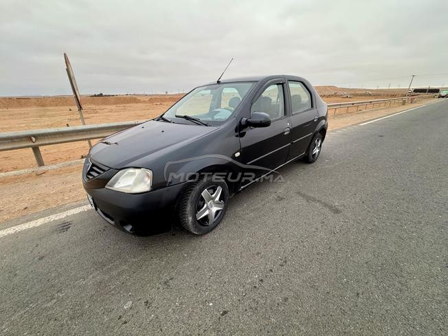 سيارة جيدة ونضيفة