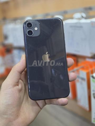 iPhone 11 128Go batterie 90% tout est original