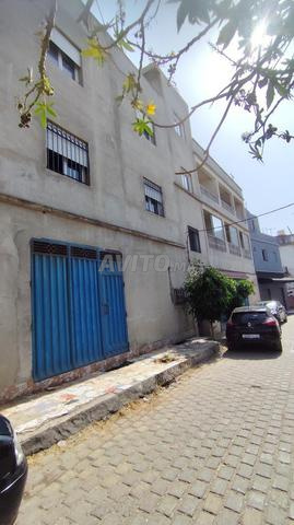 Immeuble à vendre avec terrain