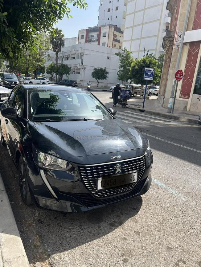 Peugeot 208 Diesel Manuelle 2023 à Tanger
