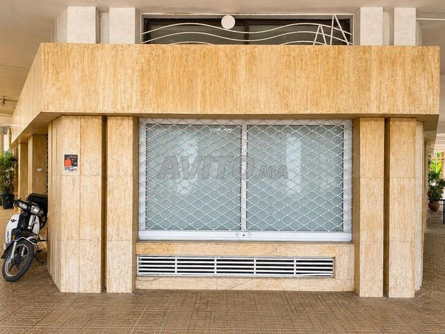 محل تجاري للإيجار – طنجة، ثلاث واجهات. - 2