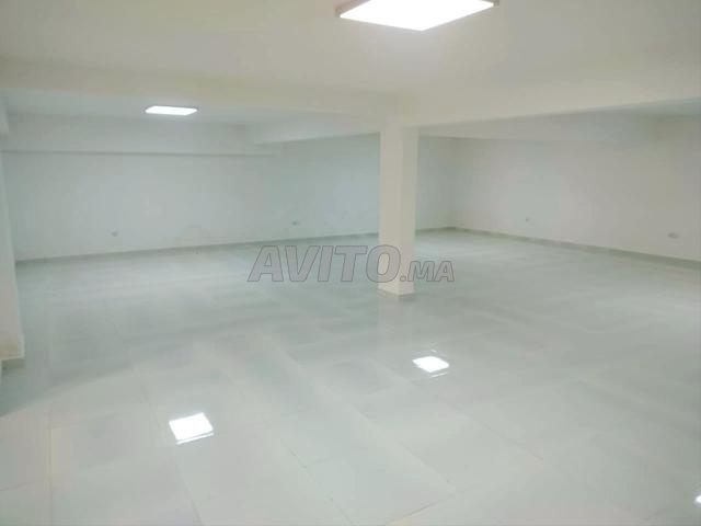 Local 177 m² Salé Dépôt/Garage – 13 500 DH/mois