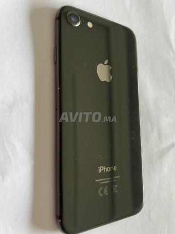 iPhone 8 normal 64 Go - 2