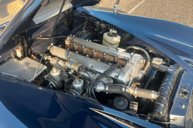 Jaguar XK 