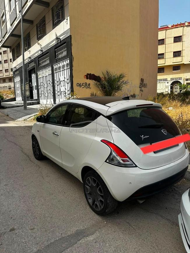 Lancia 2013 n9iya full option ka tprki rasa