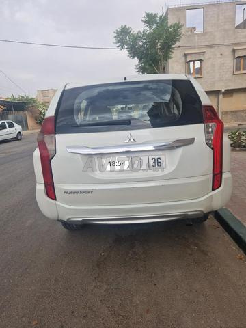 سيارة ميتسوبيشي باجيرو دفع رباعي موديل 2018 4*4 - 2
