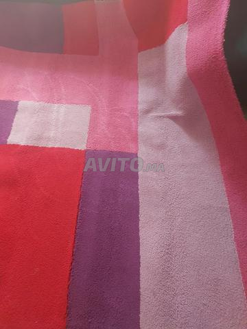 Tapis de salon ou de chambre en bon état - 2