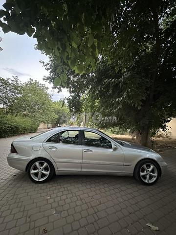 Mercedes C220 - 2