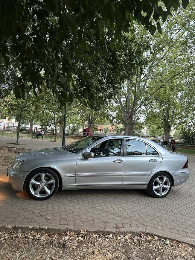 Mercedes C220
