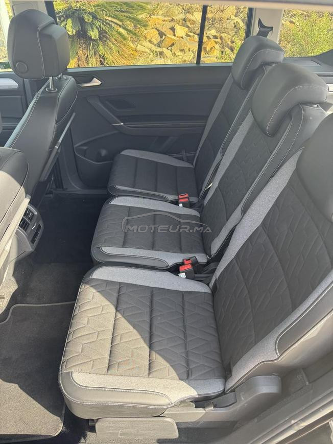 Volkswagen Touran 7 place 