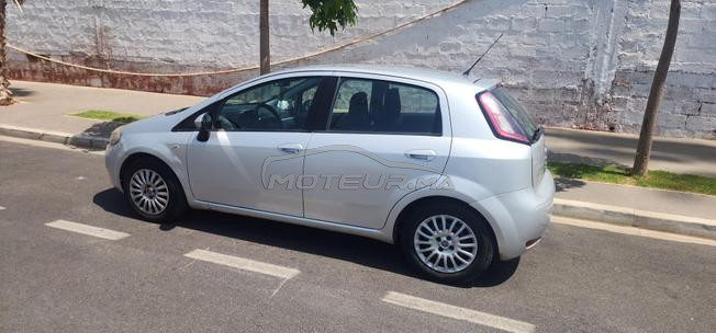 Fiat punto 2014 très bon état 
