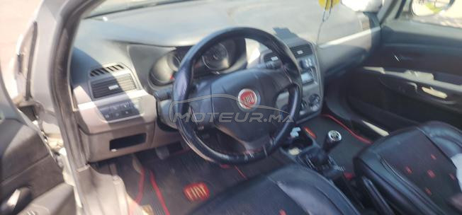 Fiat punto 2014 très bon état 