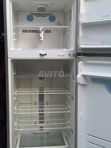 Bon réfrigérateur LG, vapeur, sans aucun problème - 2
