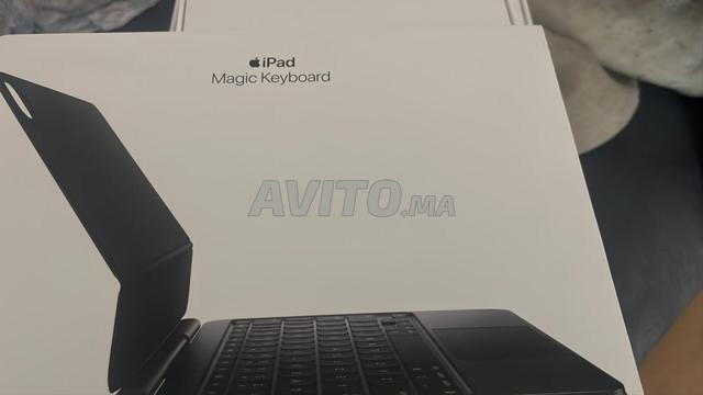 Magic Keyboard 11 pouces neuf Pro