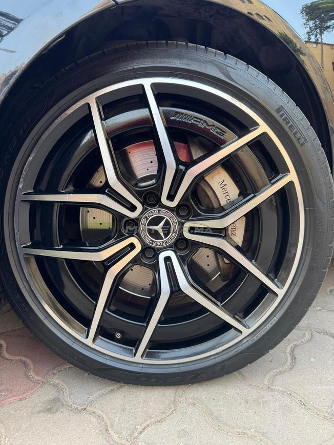 Mercedes c220 AMG plus 1er main neuf 60000km