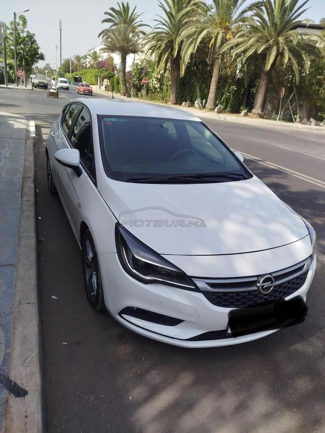 Opel Astra Diesel Manuelle 2020 à Casablanca